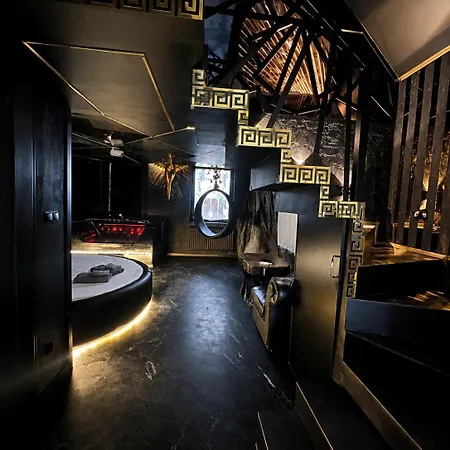Diamond Duck Luxury - Jacuzzi - Romantic Loft Apartman *